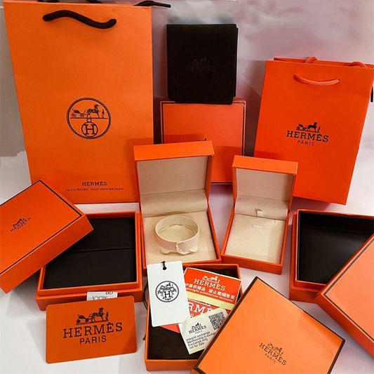 [Glitter Jewelry]HM BRACELET NECKLACE RING BOX GIFT BAG