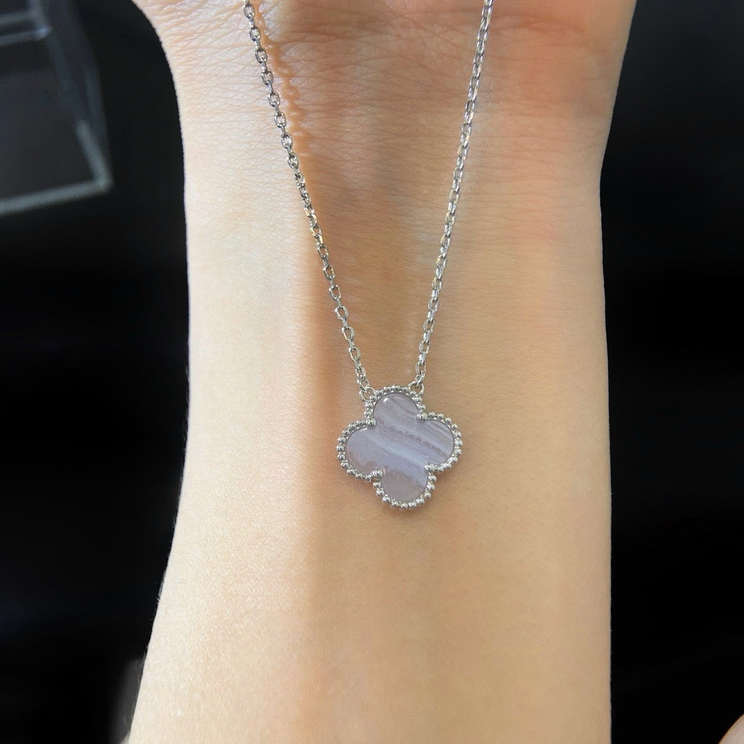 [Glitter Jewelry]CLOVER 15MM BLUE CHALCEDONY NECKLACE SILVER
