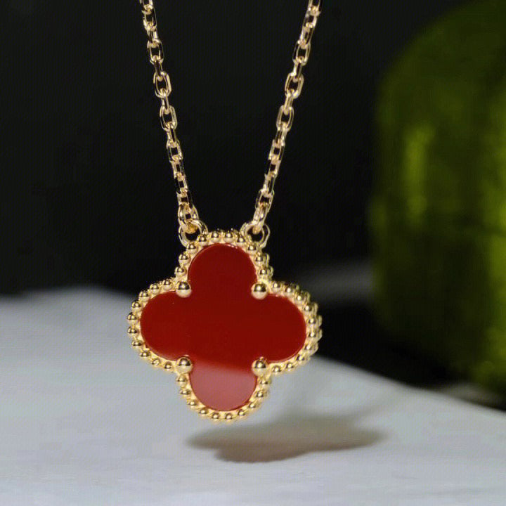 [Glitter Jewelry]CLOVER 15MM CARNELIAN SINGLE FLOWER NECKLACE