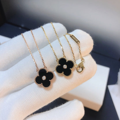 [Glitter Jewelry]CLOVER 15MM DIAMOND ONYX NECKLACE