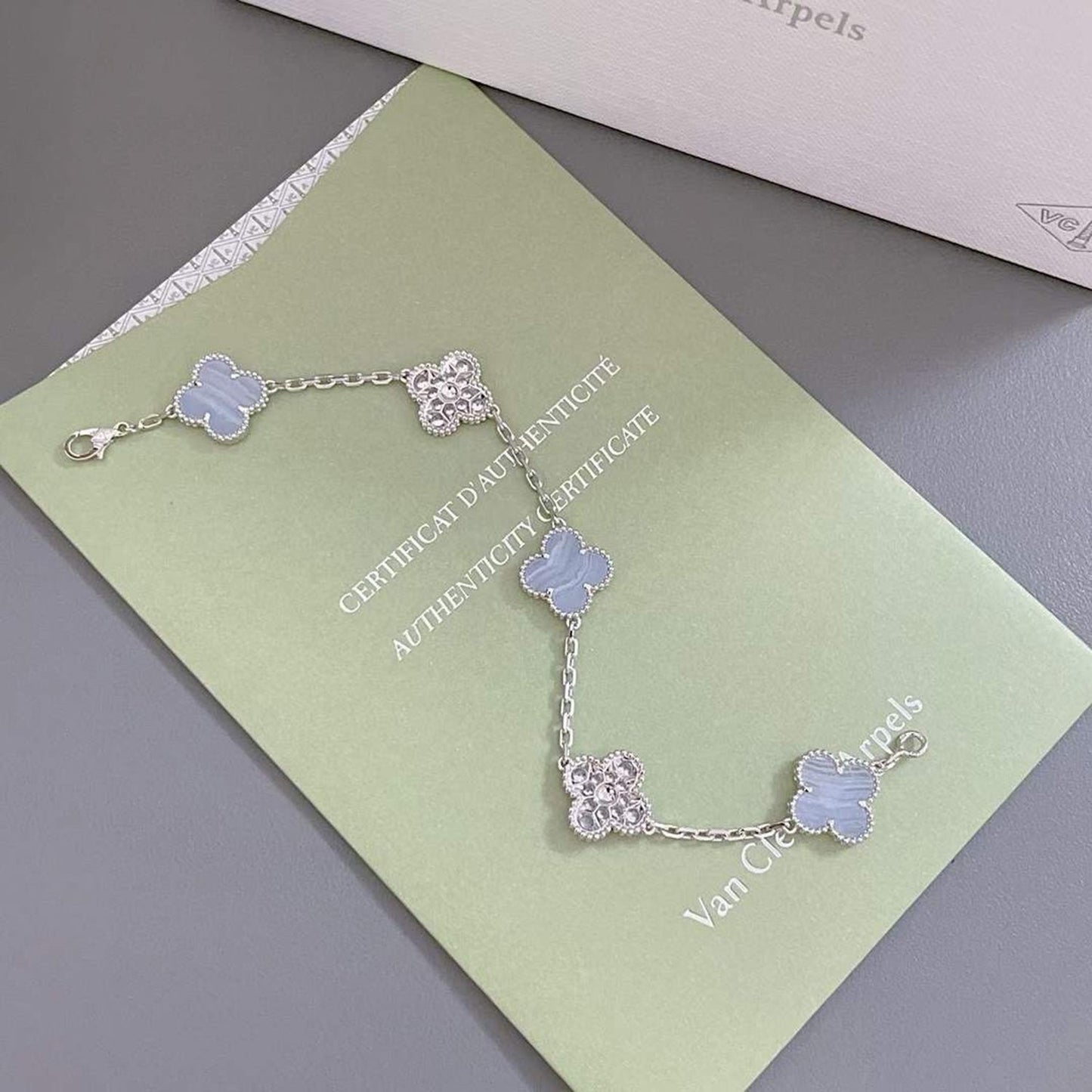 [Glitter Jewelry]CLOVER  5 MOTIF DIAMOND PURPLE CHALCEDONY BRACELET SILVER