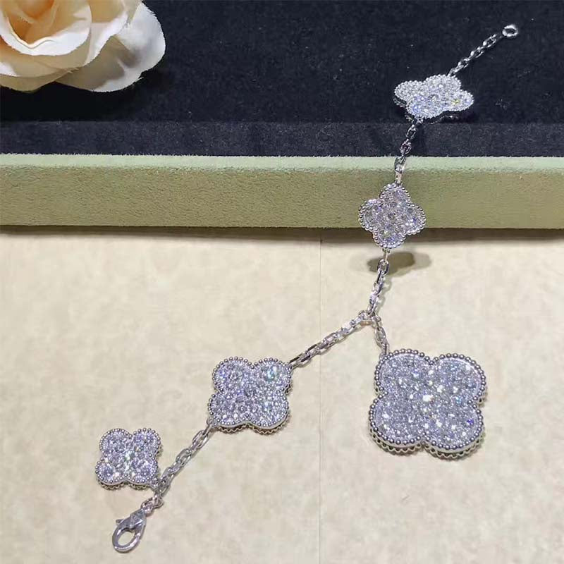 [Glitter Jewelry]CLOVER 6 MOTIFS SILVER DIAMOND BRACELET