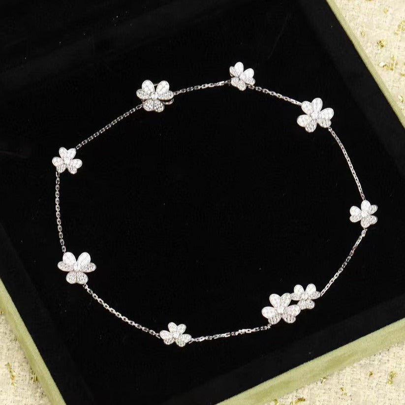 [Glitter Jewelry]FRIVOLE SILVER 9 FLOWERS NECKLACE
