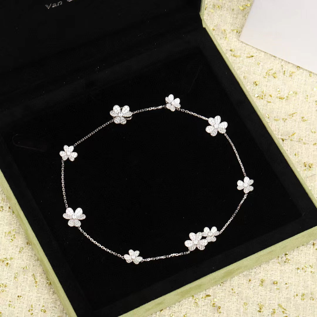 [Glitter Jewelry]FRIVOLE SILVER 9 FLOWERS NECKLACE