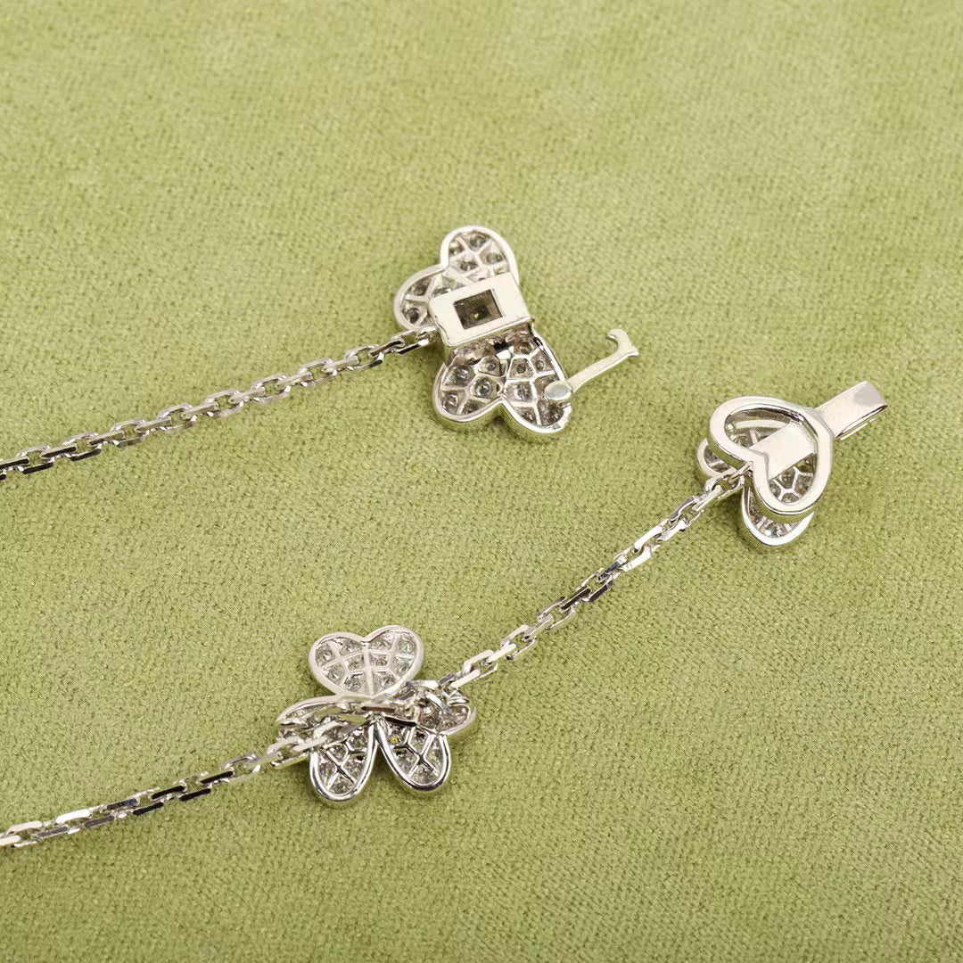[Glitter Jewelry]FRIVOLE SILVER 9 FLOWERS NECKLACE