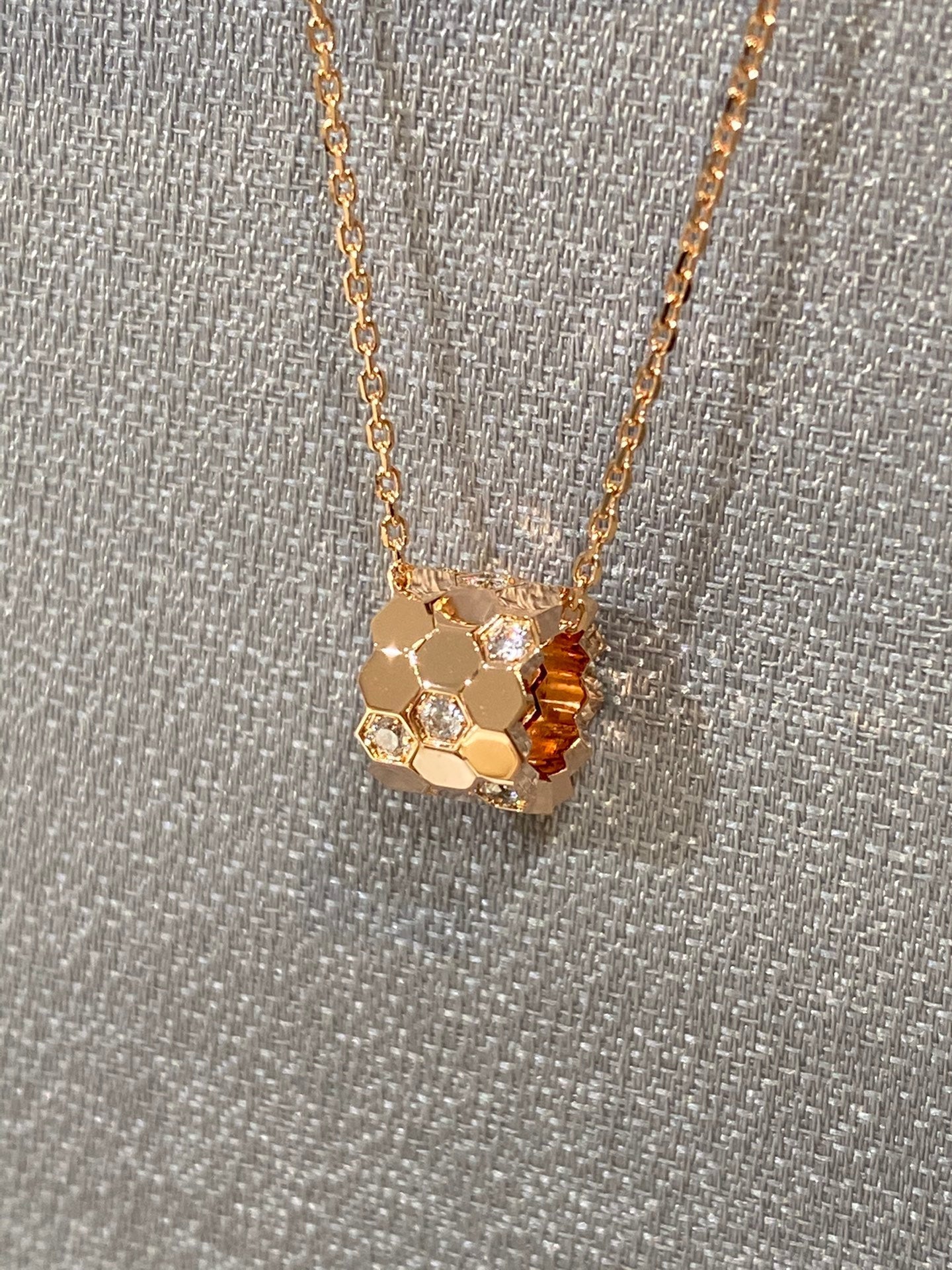 [Glitter Jewelry]BEE LOVE DIAMOND NECKLACE