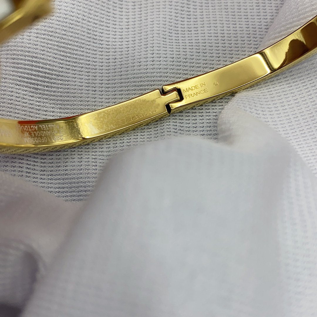 [グリッタージュエリー]クラシック HM クリック ホワイト 8mm エナメルブレスレット