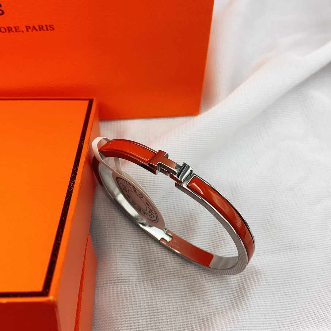 [グリッタージュエリー]クラシック HM クリック レッド 8mm エナメルブレスレット