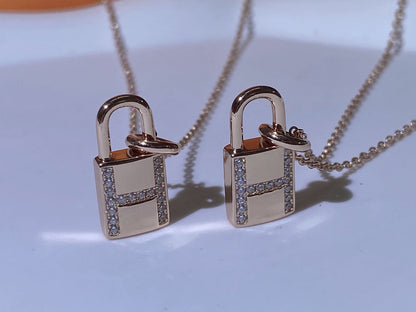 [Glitter Jewelry]HM ADVANCED NICHE LOCK HEAD NECKLACE DIAMONDS