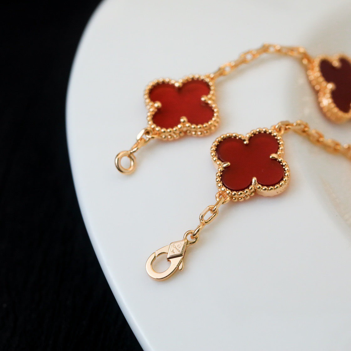 [Glitter Jewelry]CLOVER 5 MOTIFS RED AGATE  BRACELET
