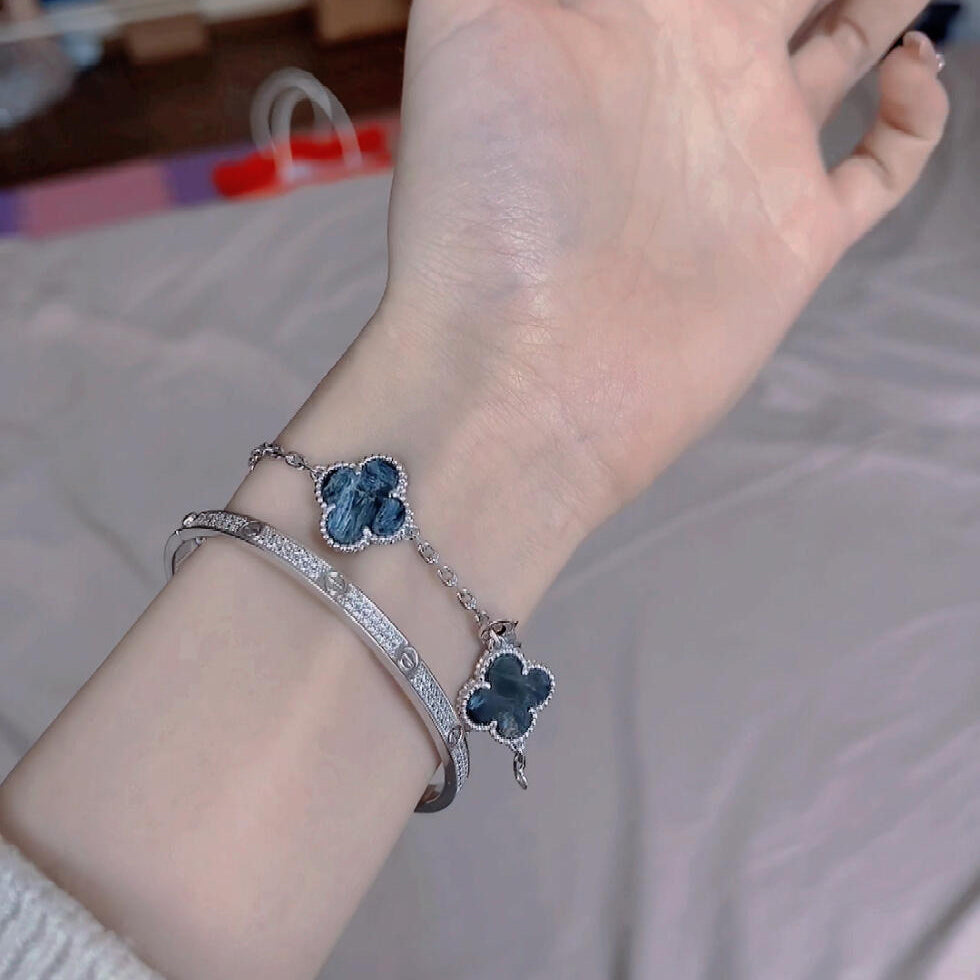 [Glitter Jewelry]CLOVER 5 MOTIF PIETERSITE SILVER BRACELET