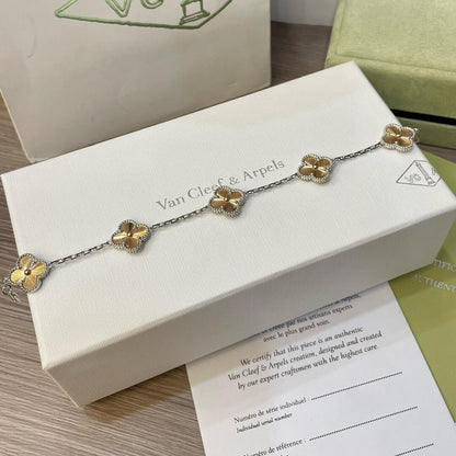 [Glitter Jewelry]CLOVER  5 MOTIFS  CHRISTMAS LIMITED EDITION BRACELET