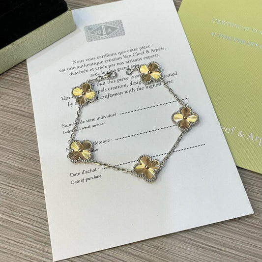 [Glitter Jewelry]CLOVER  5 MOTIFS  CHRISTMAS LIMITED EDITION BRACELET