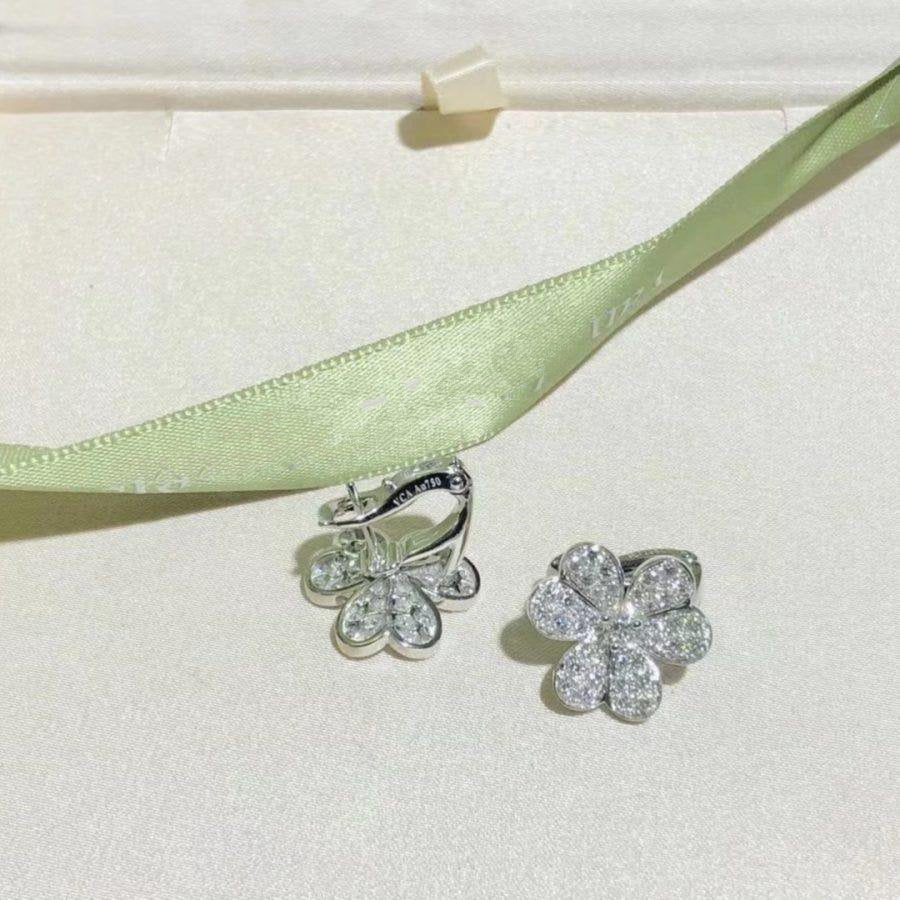 [Glitter Jewelry]FRIVOLE SILVER FLOWER DIAMOND EARRINGS