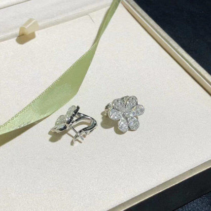 [Glitter Jewelry]FRIVOLE SILVER FLOWER DIAMOND EARRINGS