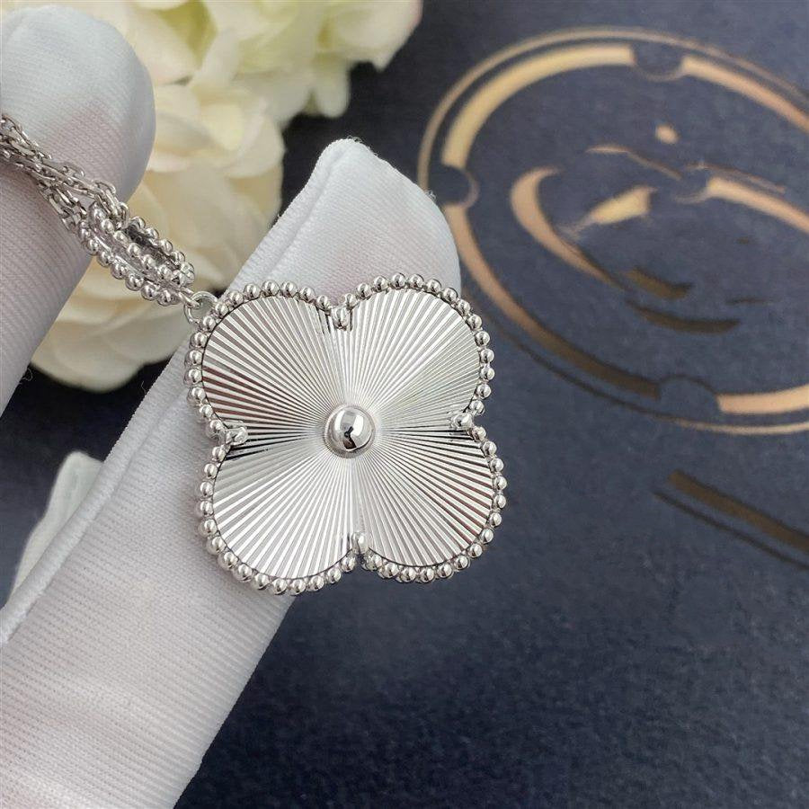 [Glitter Jewelry]CLOVER 25MM SILVER BIG CLOVER NECKLACE