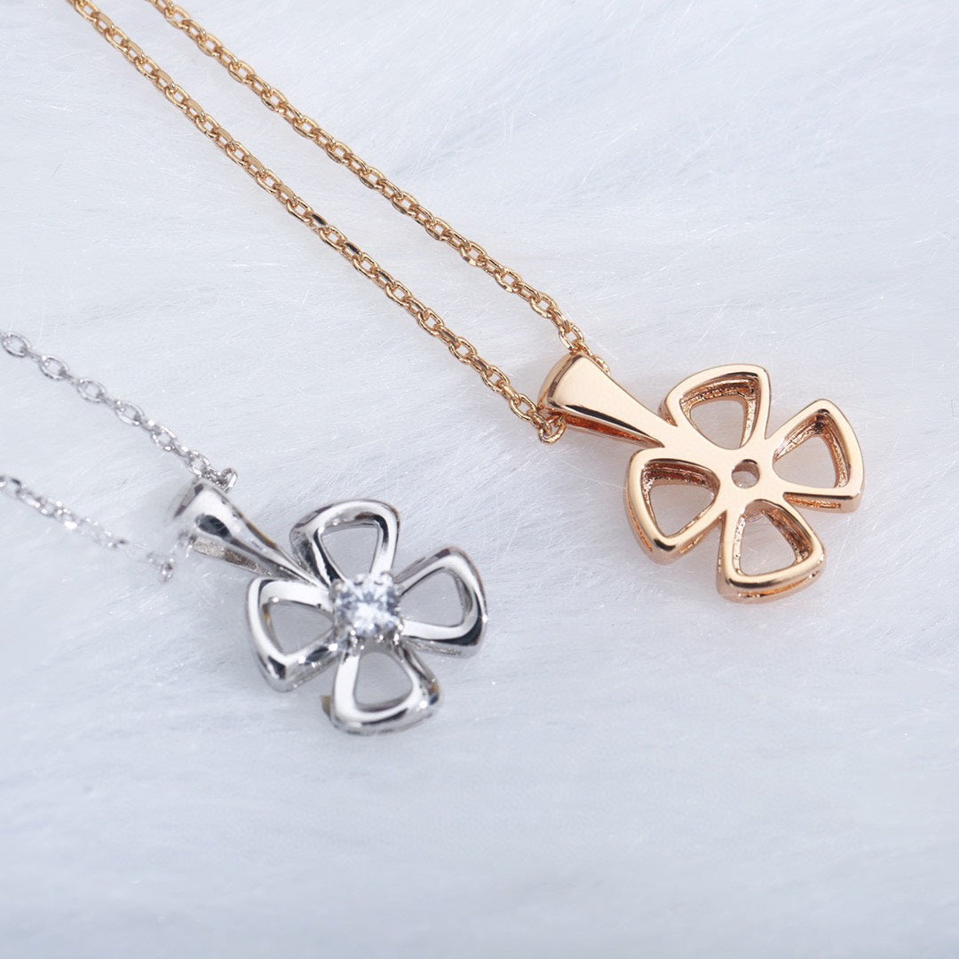 [Glitter Jewelry]FIOREVER NECKLACE DIAMOND CENTER