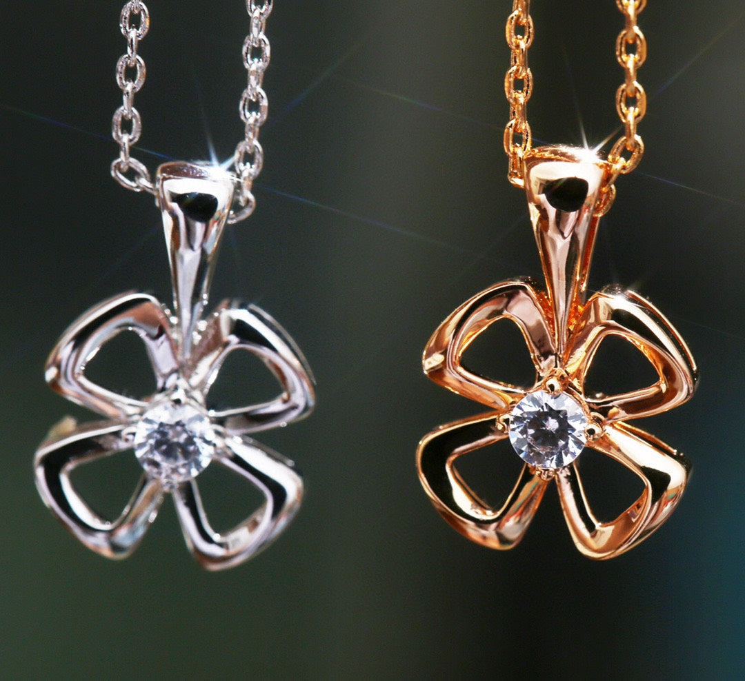 [Glitter Jewelry]FIOREVER NECKLACE DIAMOND CENTER