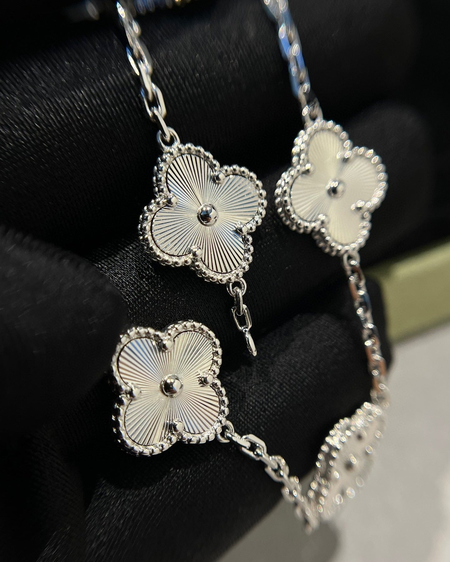 [Glitter Jewelry]CLOVER SILVER 5 MOTIFS BRACELET